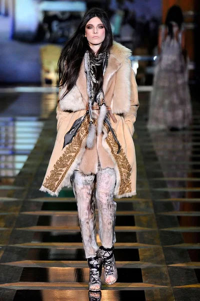 Look 20